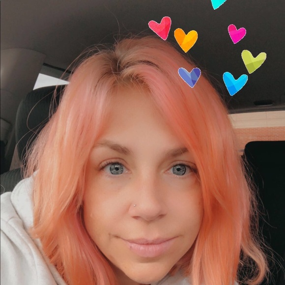 Meet your Posher, Christine - Picture 1 of 1